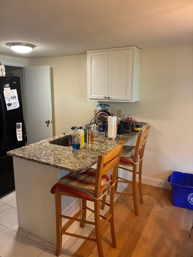 Photo - 202 Piscassic St