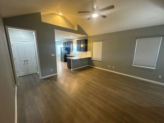 Photo - 722 Coconut Grove St