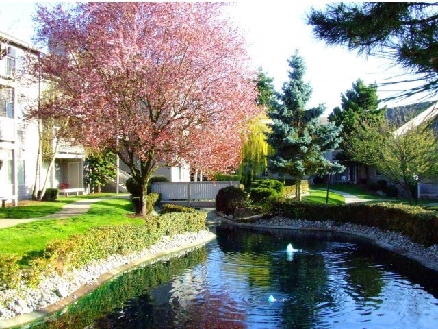 Beautiful Landscaping - Canyon Springs Rental