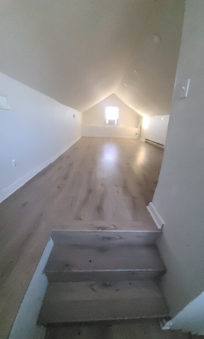 Photo - 22101 Ridge Rd