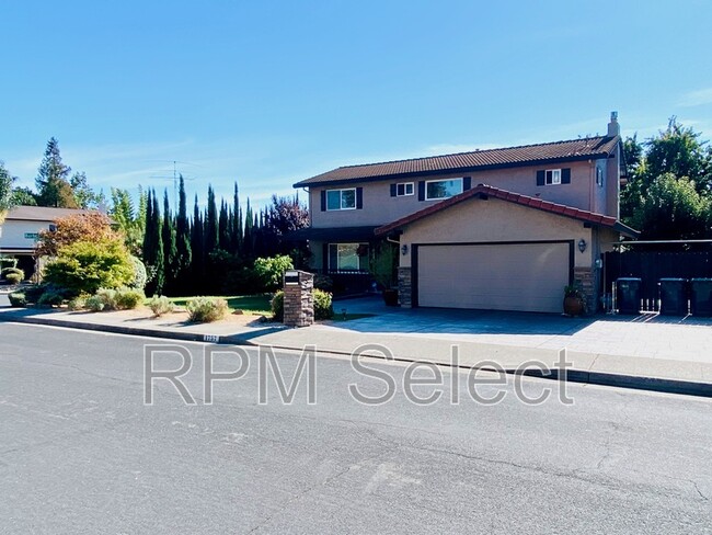 Building Photo - 1757 Burbank Ct Rental