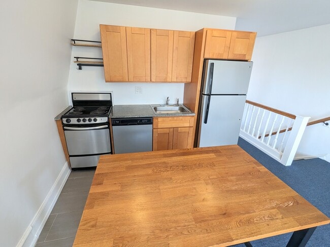 Photo - 401 S 51st St Unit 3rd Floor