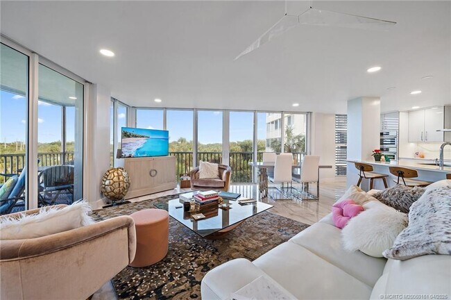 Photo - 669 NE Plantation Rd Unit 201