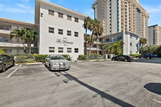 Building Photo - 2200 S Ocean Dr Unit N103