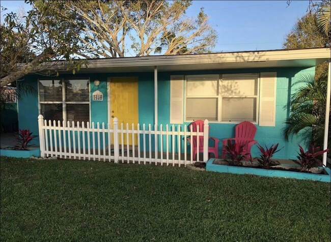 Front of House with porch - 1630 6th Ave House