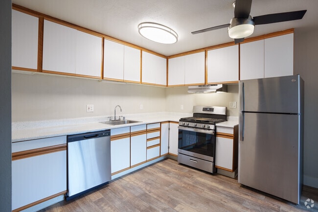 Building Photo - Surfside Rental