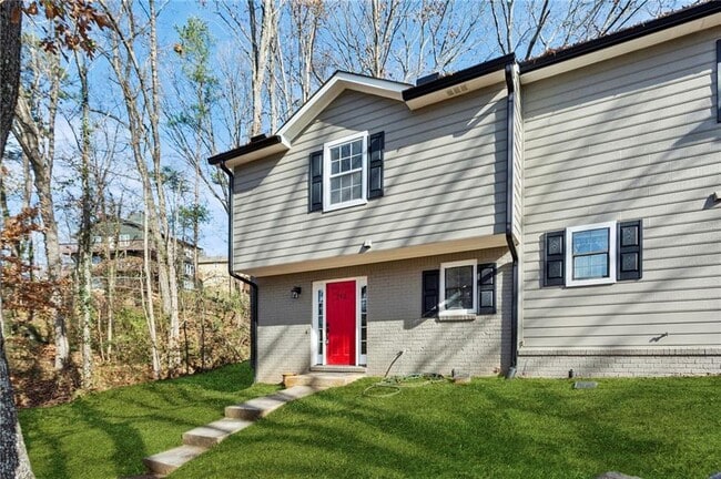 Photo - 752 Barnes Mill Trace NE