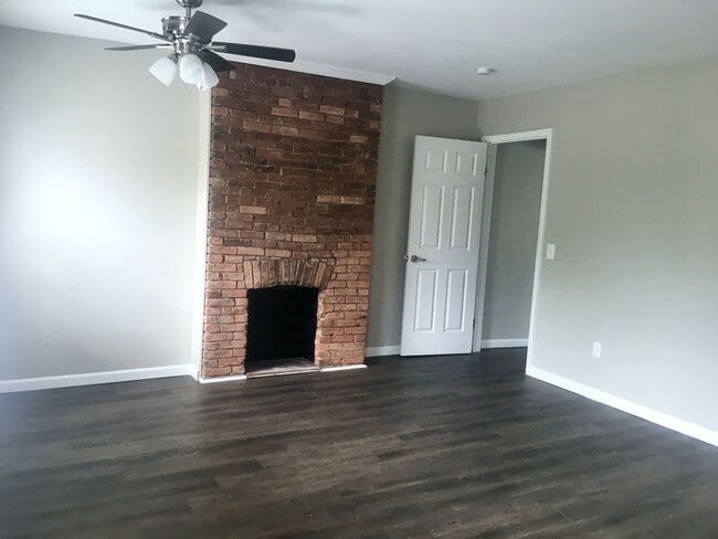 Photo - *** Beautiful & Updated Apartment in Mt. Washington * 1 Block to Grandview Ave * Pet Friendly * A... Unit 2