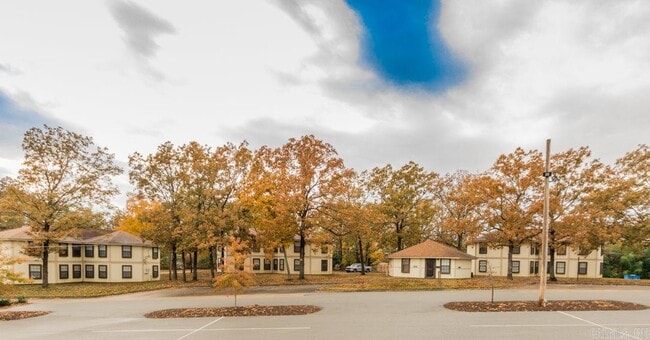 Photo - 8815 Woodbine Dr Unit 304
