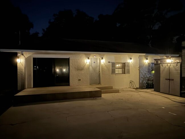 Building Photo - 6610 Golden Gate Pkwy