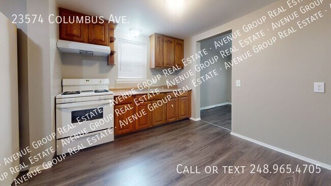 Photo - 23574 Columbus Ave