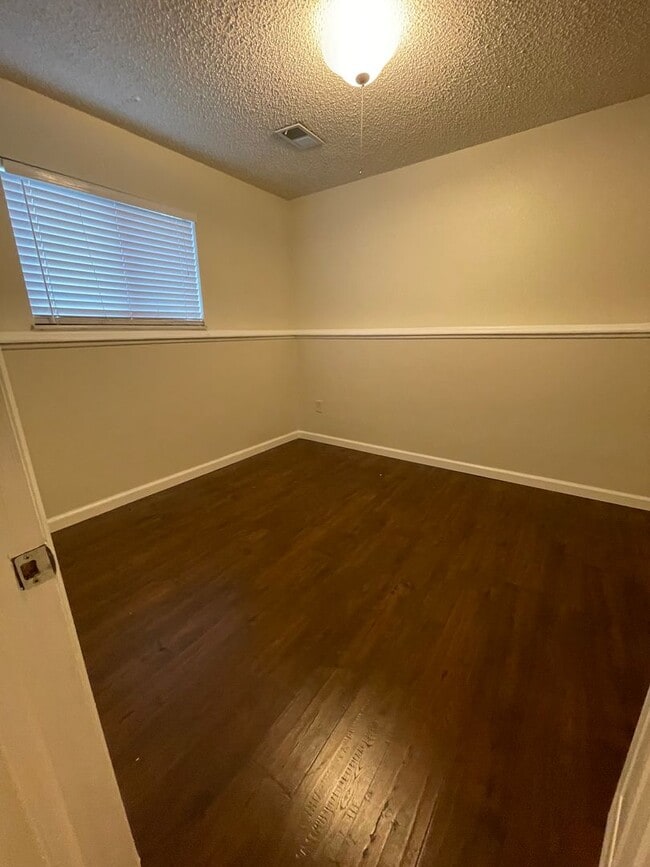 1235 Apollo Dr