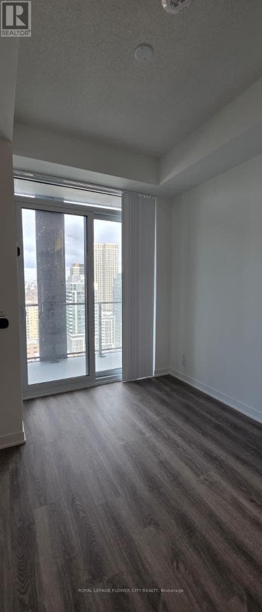 Photo - 180 Front St E Unité 2301