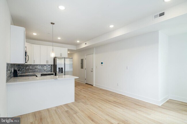 Photo - 2021 N 2nd St