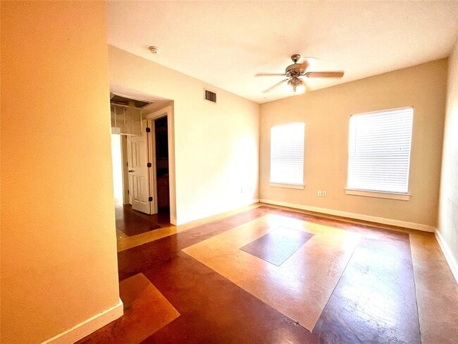 Photo - 2106 Cullen Ave Unit 112