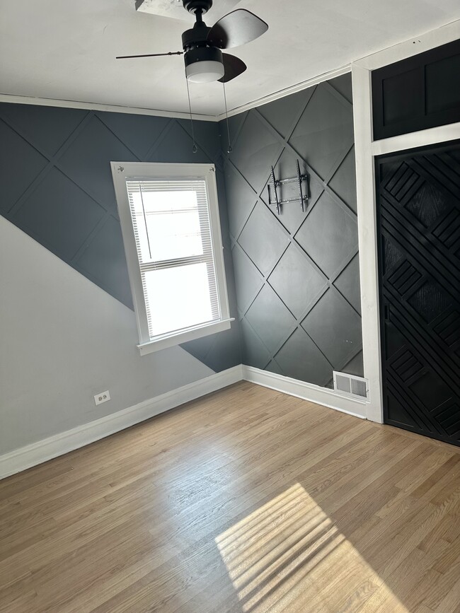 Photo - 2616 Cochran St