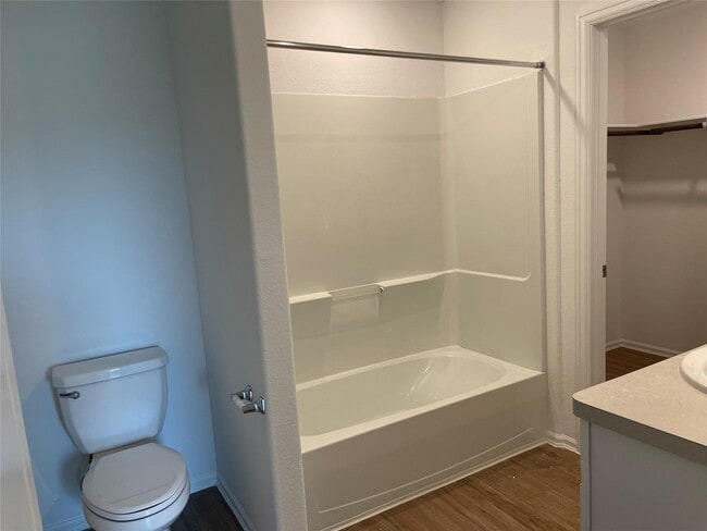 Photo - 440 Jewett Meadow Dr