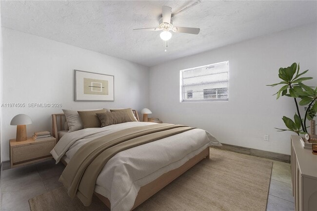 Photo - 332 SW 3rd St Unit 4