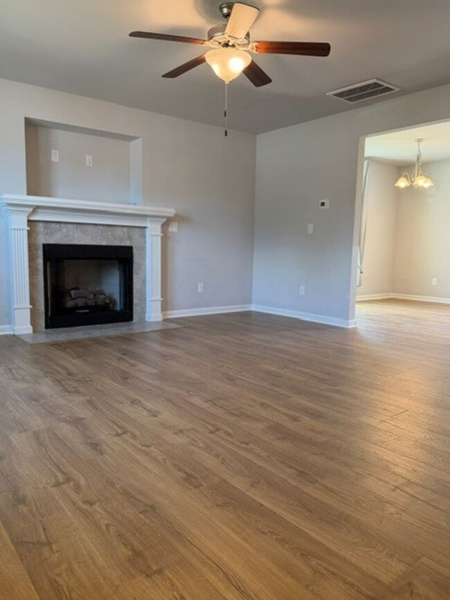 Photo - Cute 3 Bedroom Home Nestled in the back of the cul-de-sac