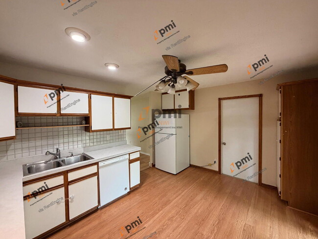 Photo - 7726 Durbin St