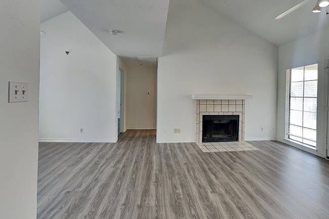 Photo - 3105 San Jacinto St Unit Apt 308