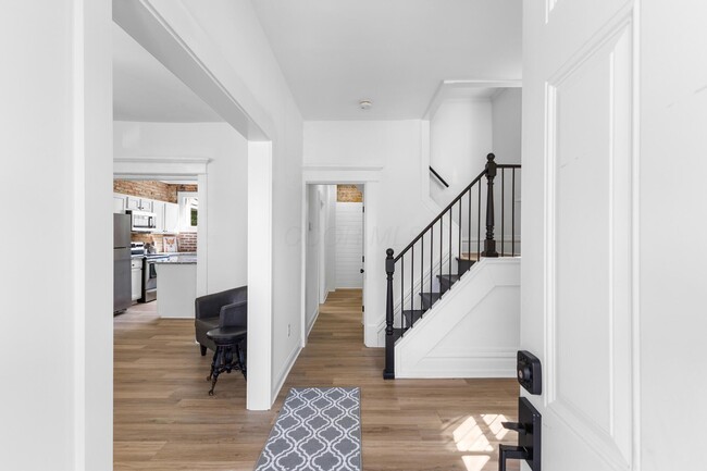 Photo - 1399 E Long St