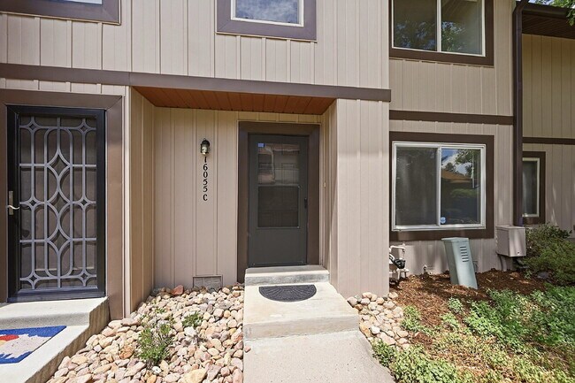 Photo - $2,325.95, 2-bed, 2-bath in Aurora with in Unit Laundry! Unit #C