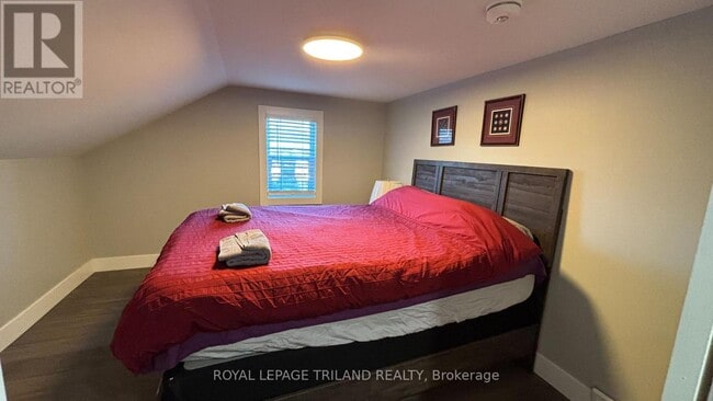 Photo - 325 George St Unit 1