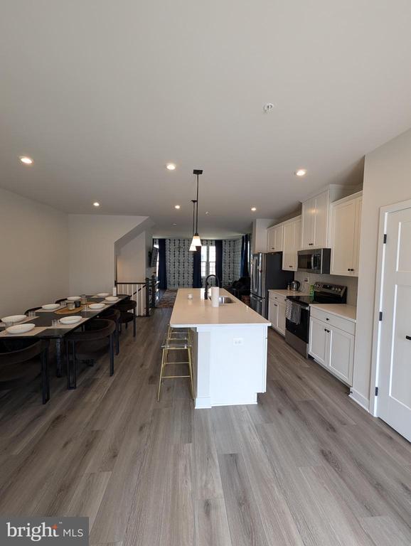 Photo - 16141 Meadow Glenn Dr