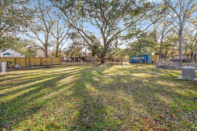 Photo - 506 Trinity St