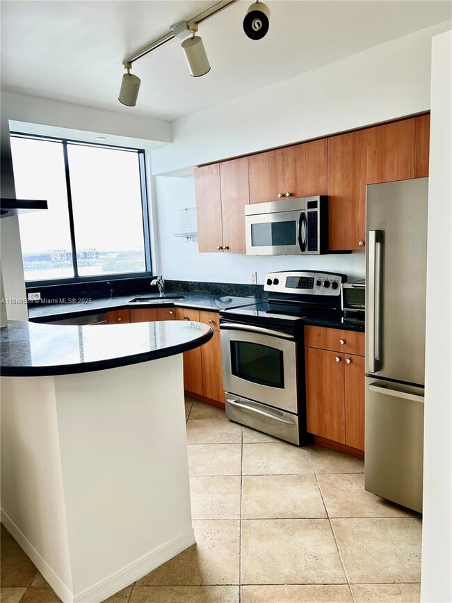 Photo - 1330 West Ave Unidad 2204