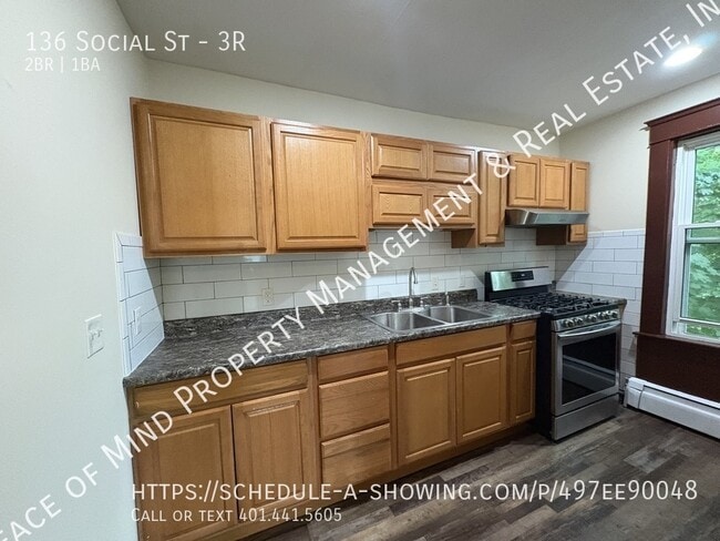 Building Photo - 136 Social St Unit 3R