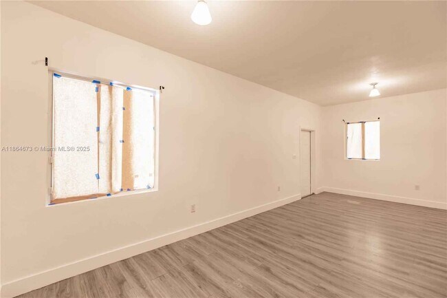 Photo - 445 NW 77th St