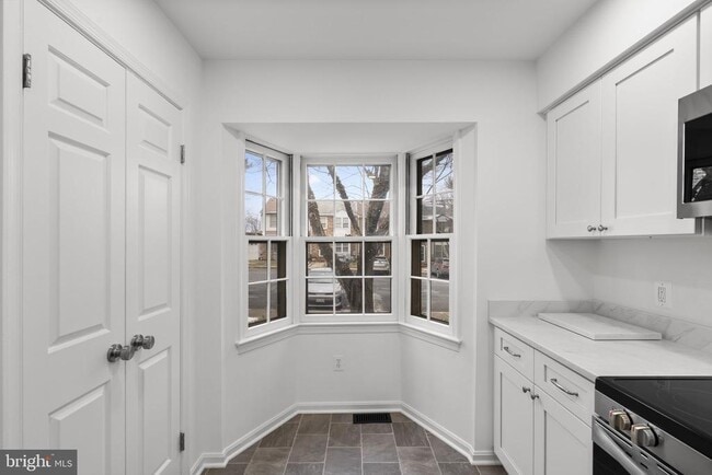 Photo - 119 E Main St