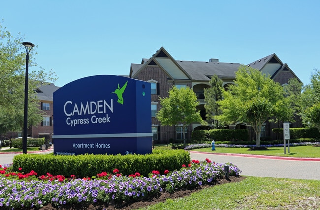 Building Photo - Camden Cypress Creek Rental