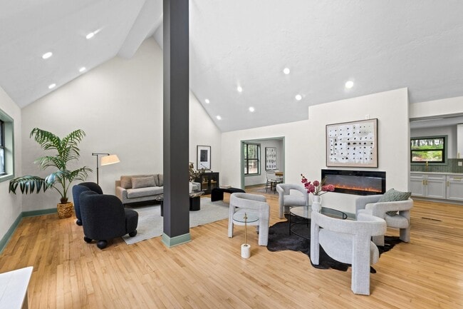 Photo - 2066 Tallavana Trail