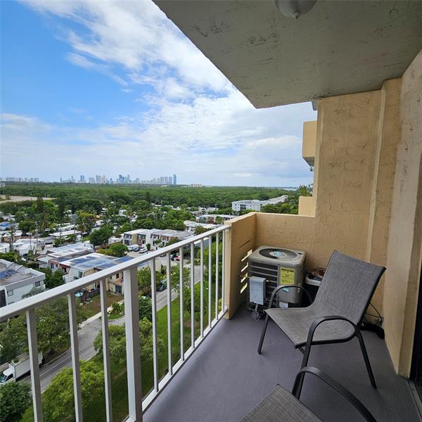 Photo - 2350 NE 135th St Unit 1201