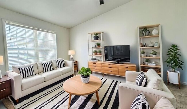 Photo - Creekwood Park Townhomes - Reduced rent + claim your choice of a brand-new 55" TV or a $250 Amazo...