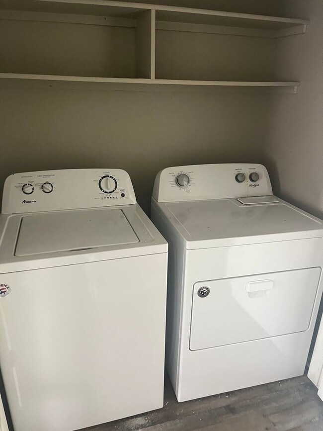 Photo - TG-4014 N. 54'TH Unit B