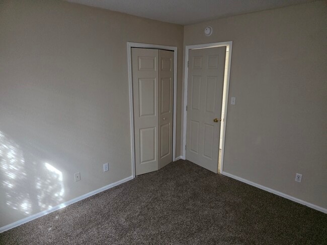 Photo - 594 S Maher Dr