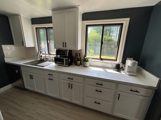 Photo - 138 Aikens Pl