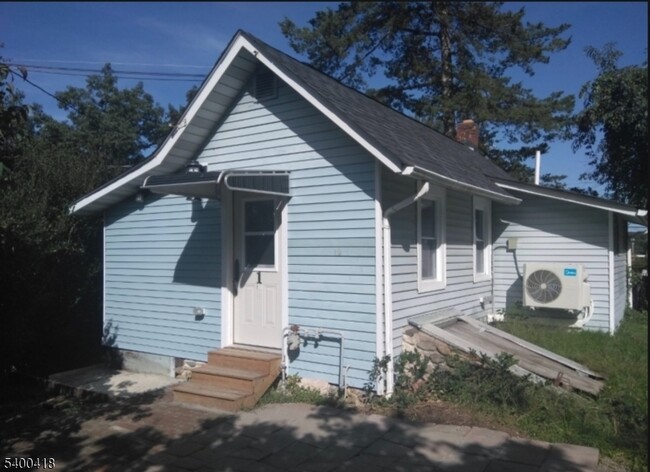 Photo - 1 Richwood Pl