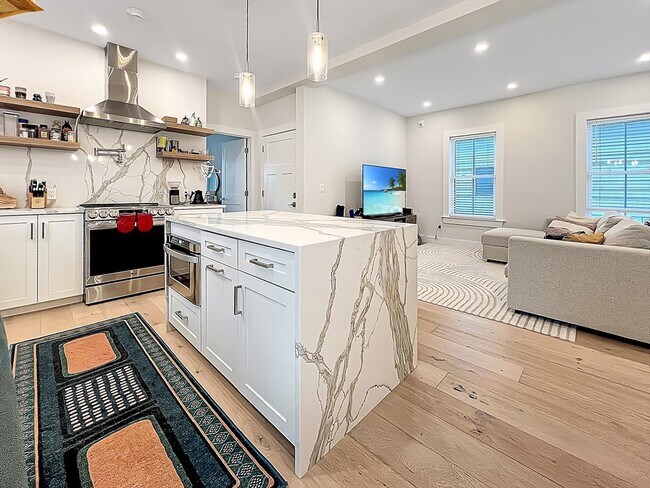 Photo - 18 Edward St Condo Unit 2