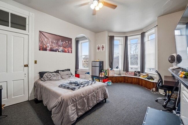 Building Photo - 6 bed/2 bath on Wheeler St., Mins. from UC for Only $650/pp ($3900/mo)!