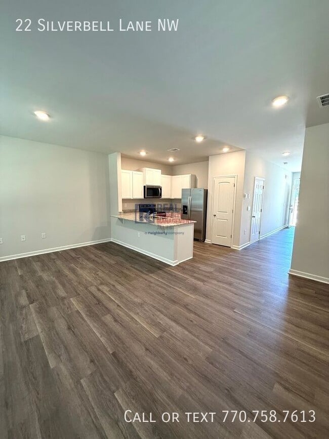 Photo - 22 Silverbell Ln NW