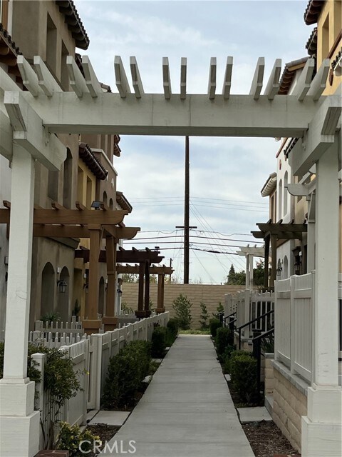 Photo - 761 E Bagnall St