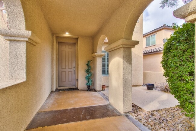 Photo - Summerlin Home with downstairs Bed/Bath & Large Patio with Courtyard!