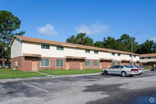 Durham Village - Durham Village Apartments
