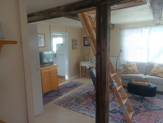 Welcome home! - 2914 W Woodlawn Ave Unit 1/2