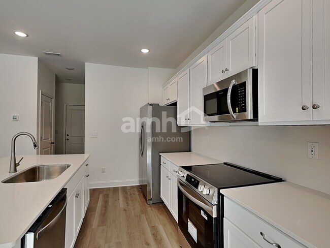 Photo - 1135 Livengood Wy